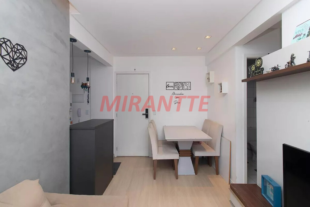 Apartamento de 42m² com 2 quartos em Horto Florestal