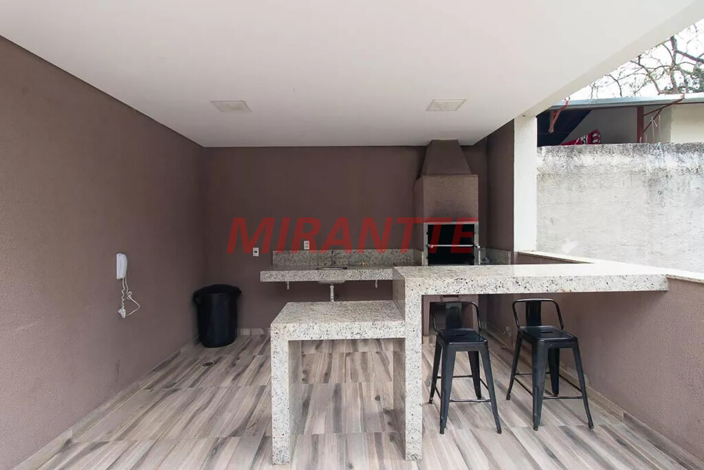 Apartamento de 42m² com 2 quartos em Horto Florestal