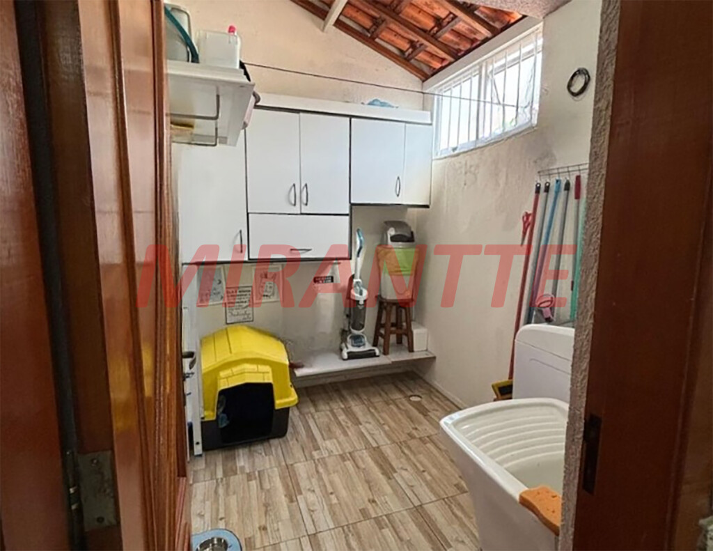Cond. fechado de 120m² com 3 quartos em Parada  Inglesa