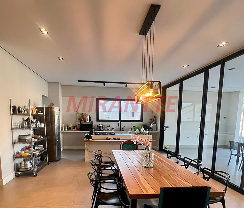 Sobrado de 464m² em ALPHAVILLE