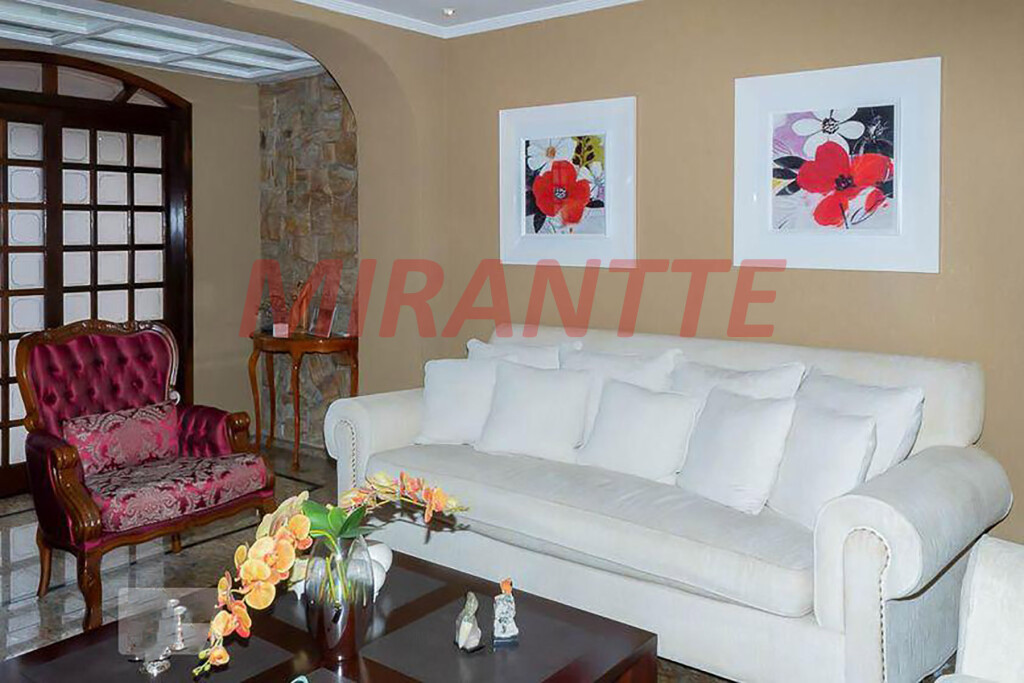 Sobrado de 230m² com 3 quartos em Imirim