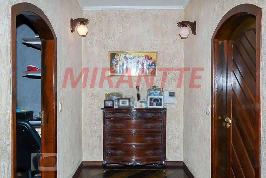 Sobrado de 230m² com 3 quartos em Imirim
