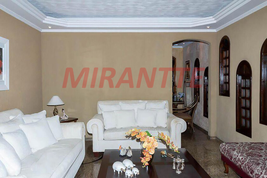 Sobrado de 230m² com 3 quartos em Imirim