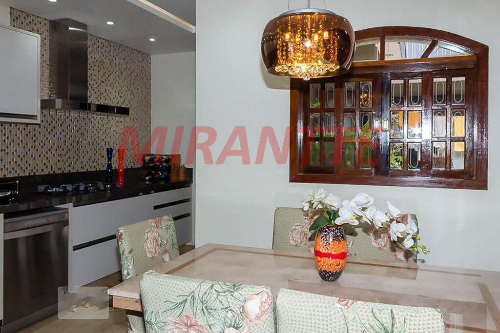 Sobrado de 230m² com 3 quartos em Imirim