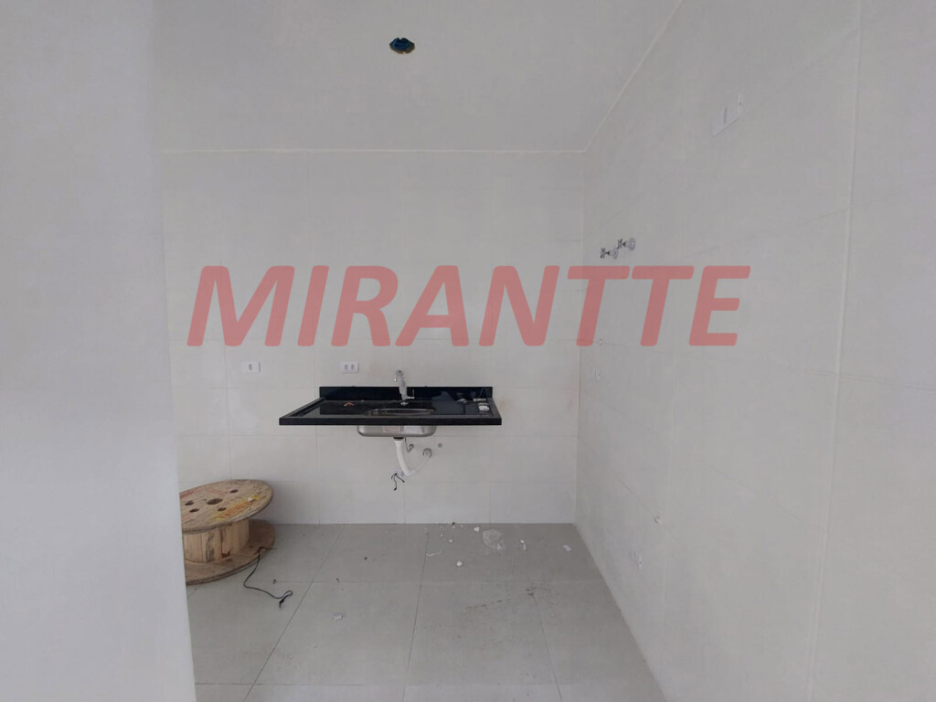 Apartamento de 40m² com 2 quartos em Santana