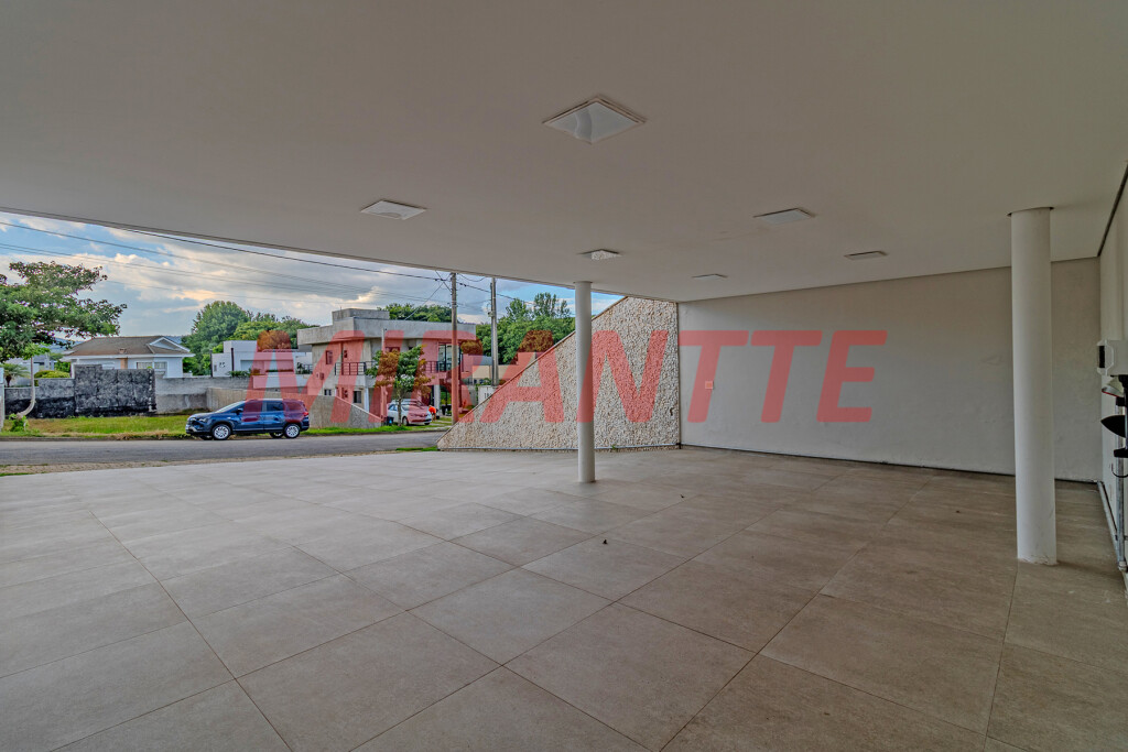 Cond. fechado de 740m² com 5 quartos em Tanque