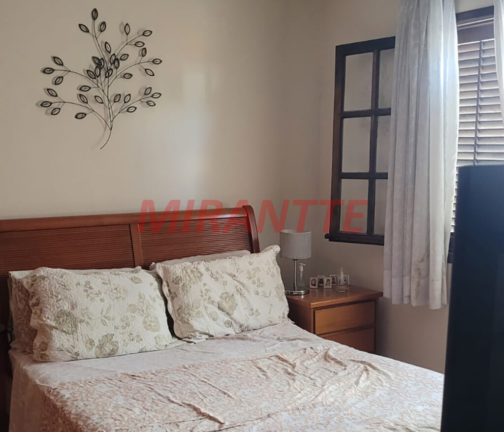 Sobrado de 371m² com 6 quartos em Pari