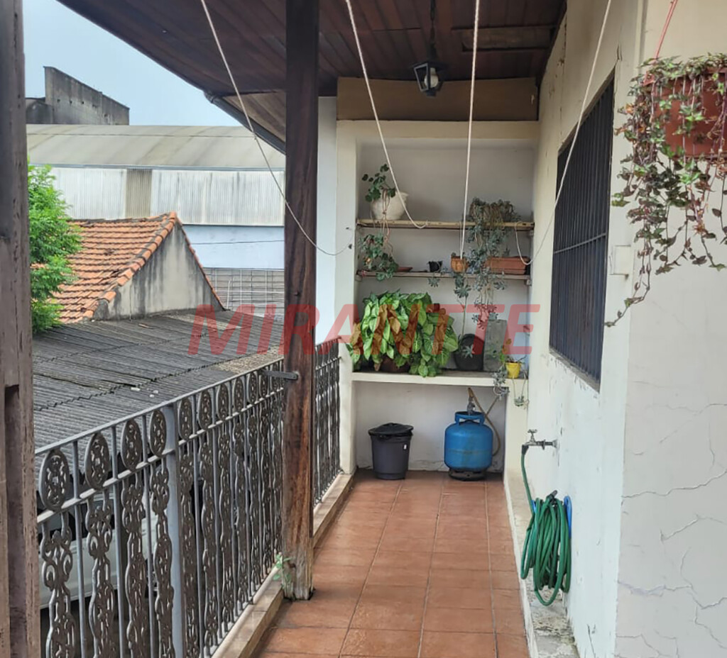 Sobrado de 371m² com 6 quartos em Pari