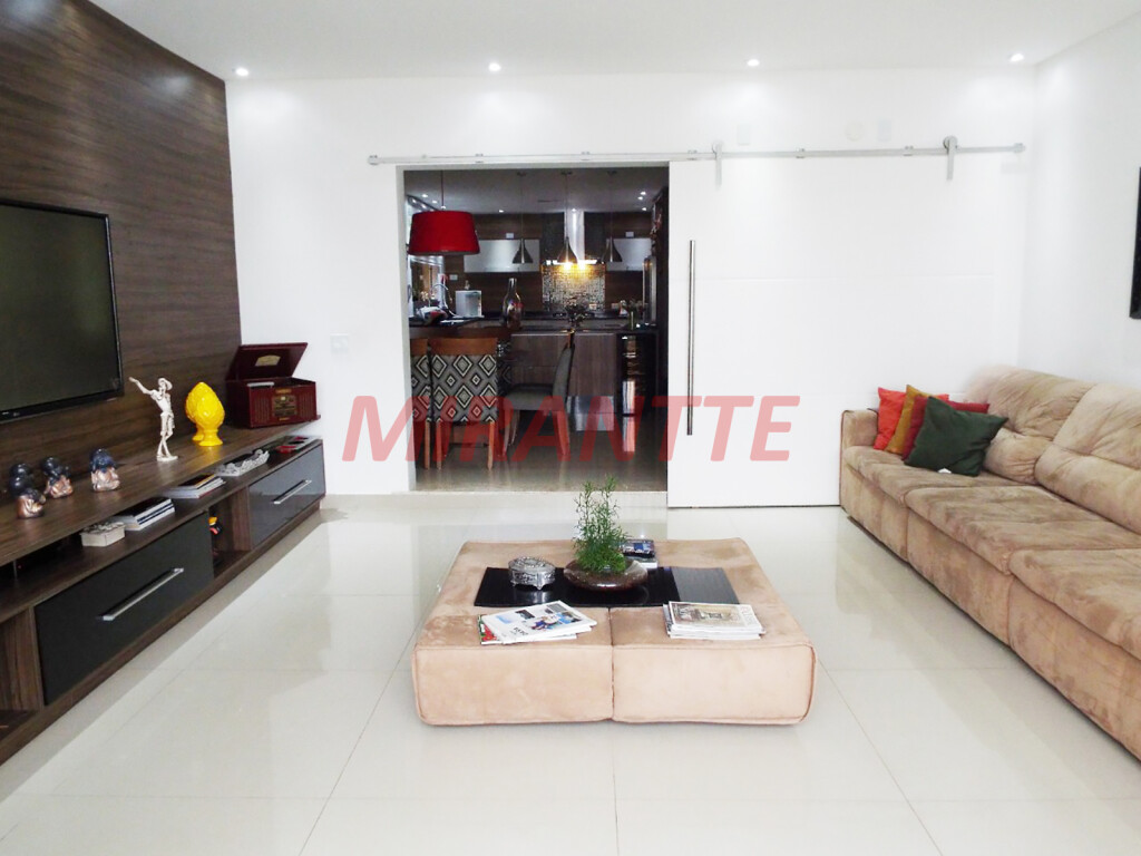 Sobrado de 650m² com 4 quartos em Vila Maria Alta