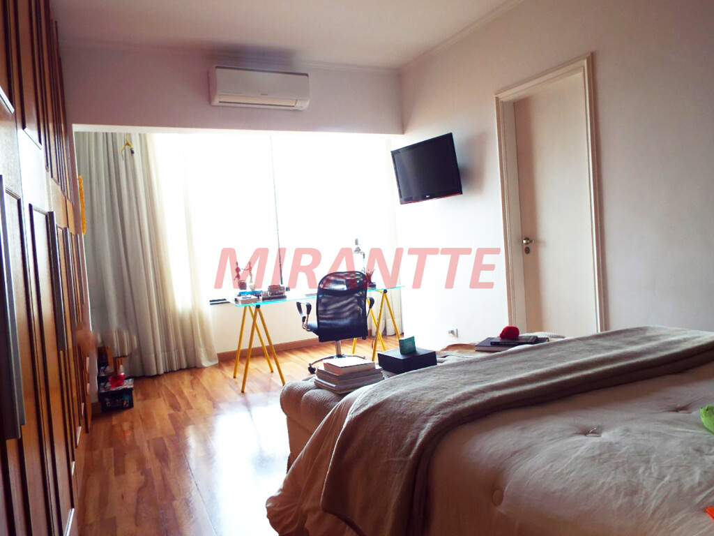 Sobrado de 650m² com 4 quartos em Vila Maria Alta