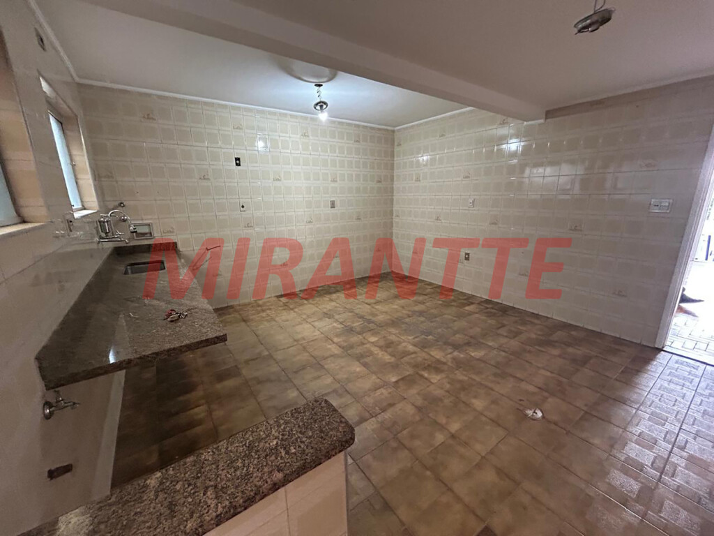 Sobrado de 141m² com 2 quartos em Tremembe