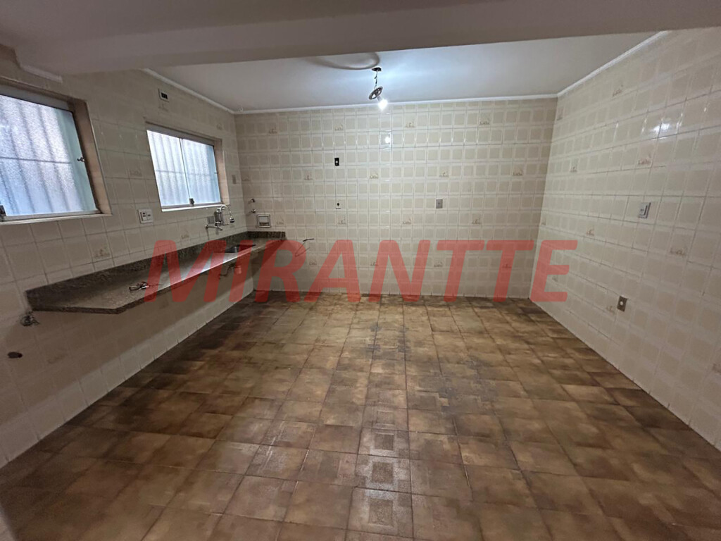 Sobrado de 141m² com 2 quartos em Tremembe