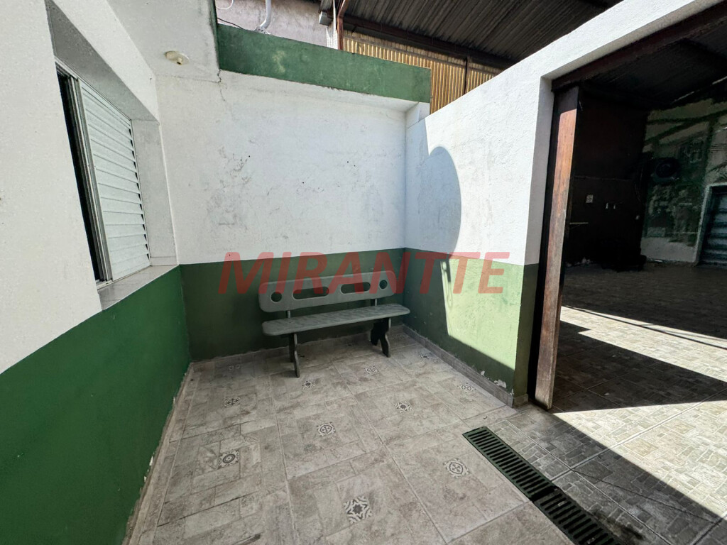 Casa terrea de 130m² com 4 quartos em Água Fria