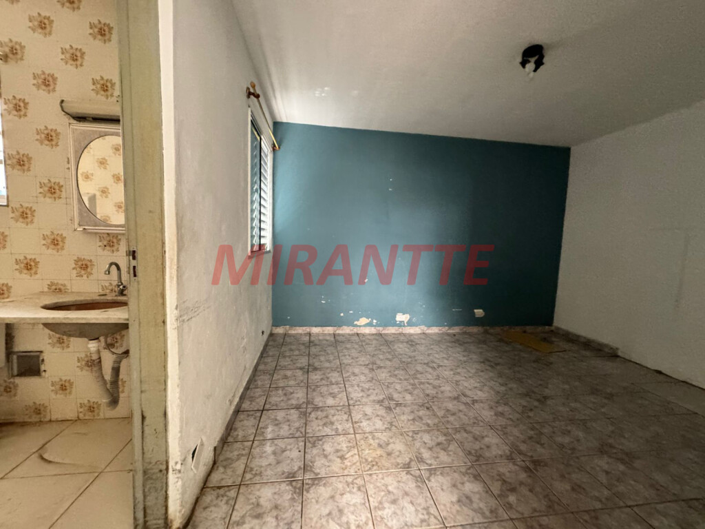 Casa terrea de 130m² com 4 quartos em Água Fria