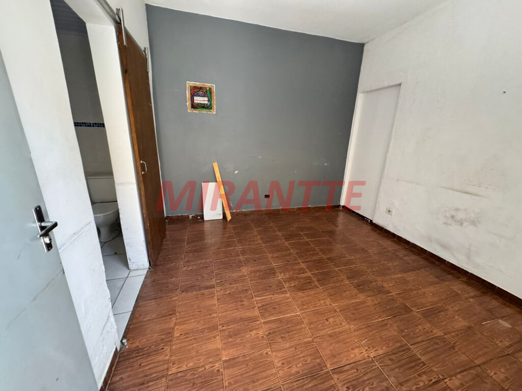 Casa terrea de 130m² com 4 quartos em Água Fria