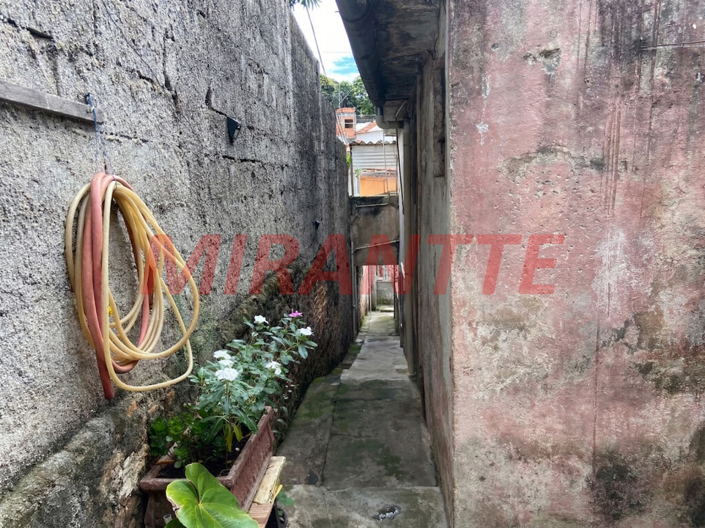 Terreno de 350m² em Limão