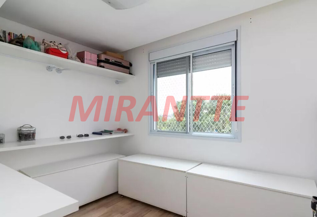 Apartamento de 60m² com 3 quartos em Limão