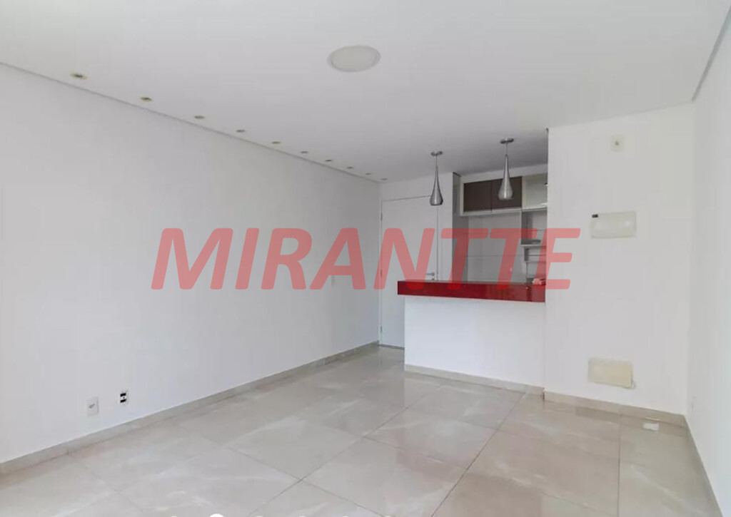 Apartamento de 60m² com 3 quartos em Limão