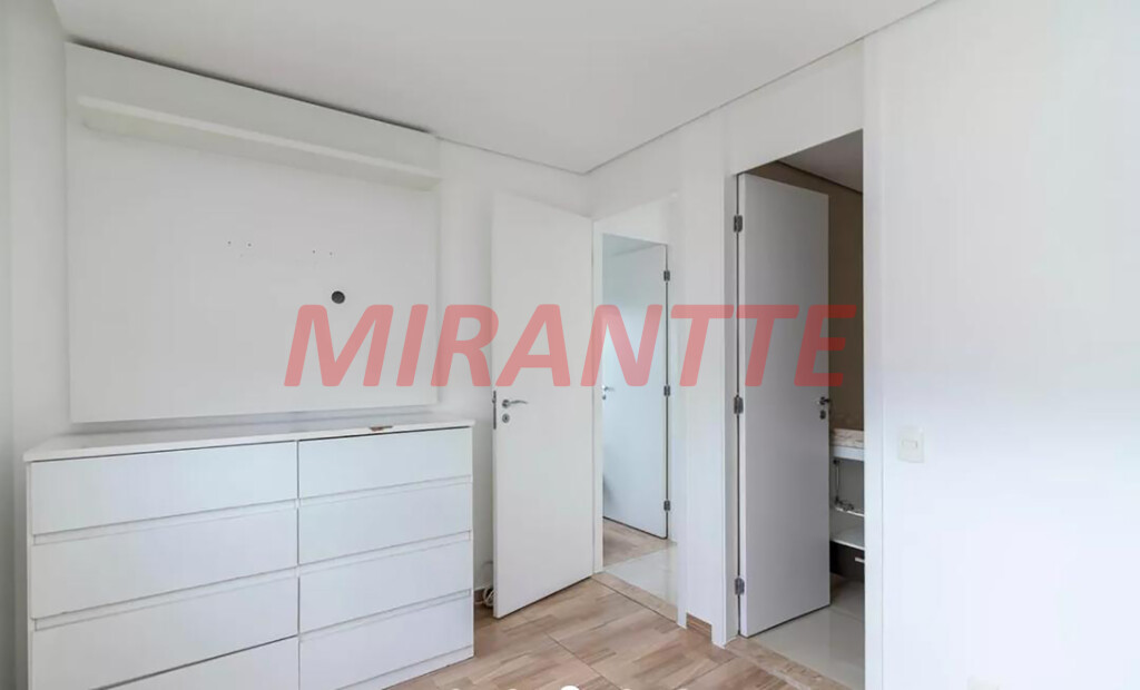 Apartamento de 60m² com 3 quartos em Limão