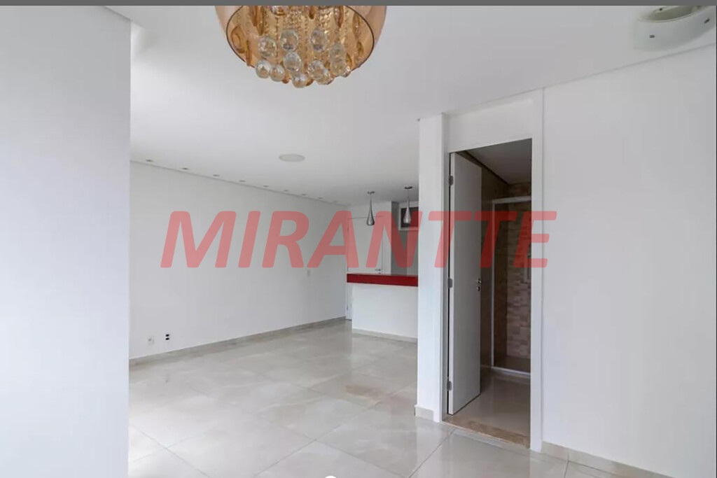 Apartamento de 60m² com 3 quartos em Limão