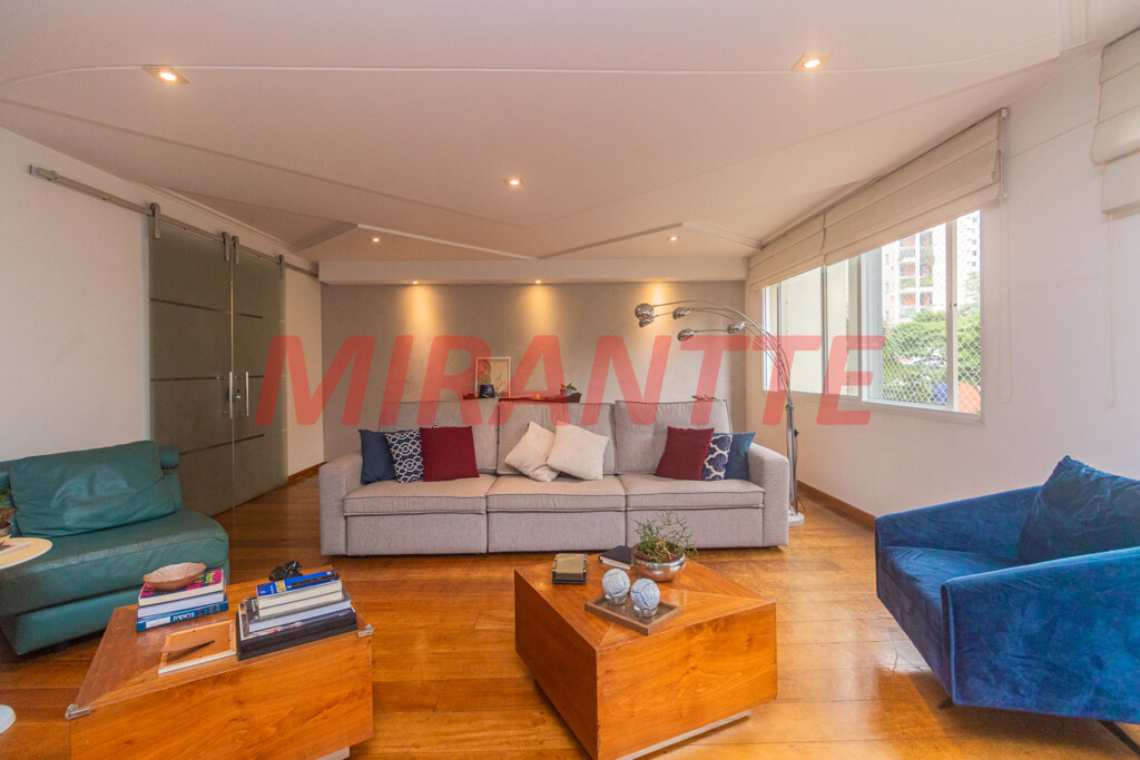 Apartamento de 273m² com 4 quartos em Jardim America