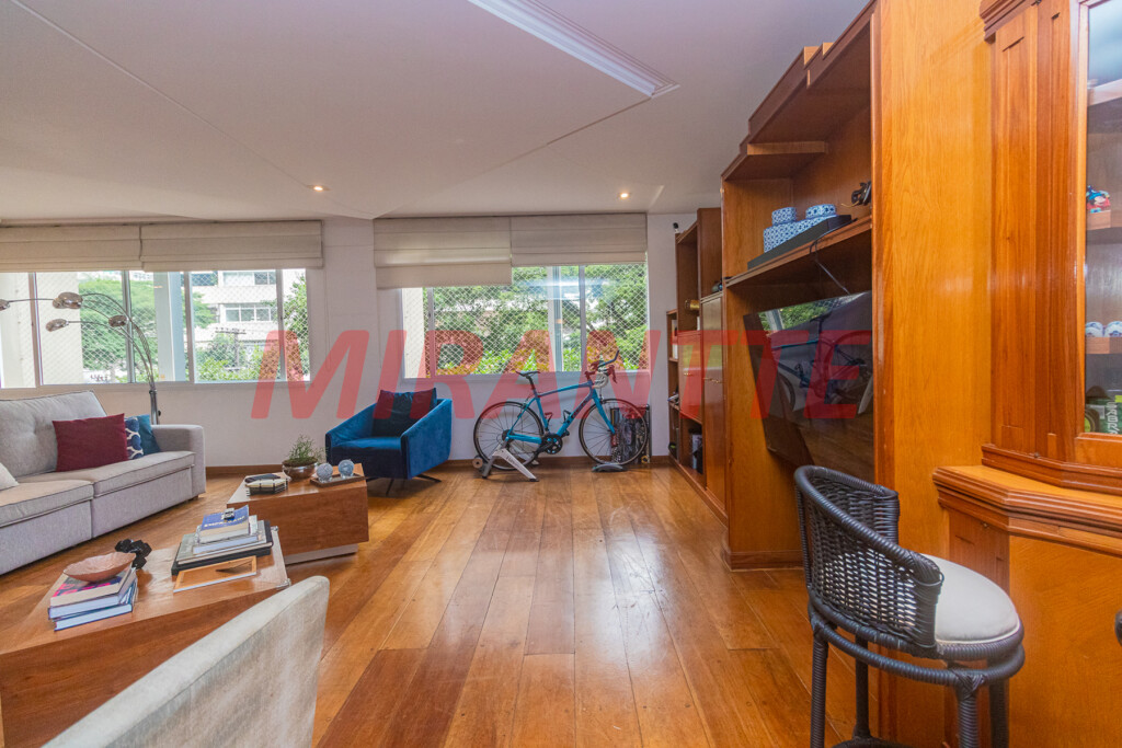 Apartamento de 273m² com 4 quartos em Jardim America