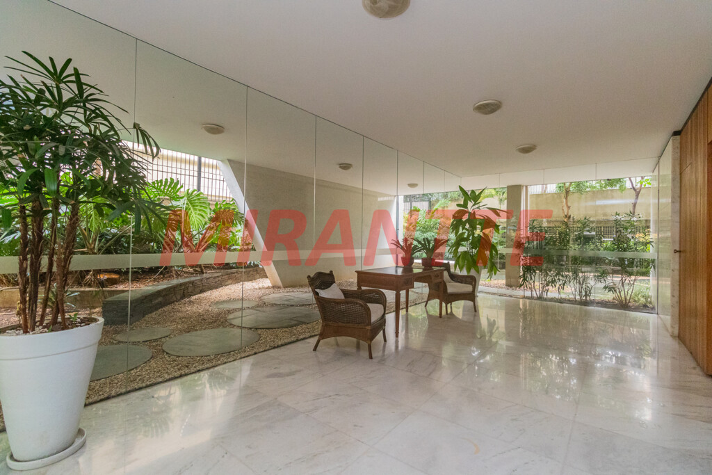 Apartamento de 273m² com 4 quartos em Jardim America