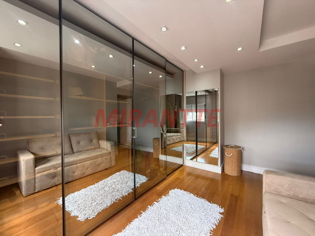 Apartamento de 140m² com 3 quartos em Santa Teresinha