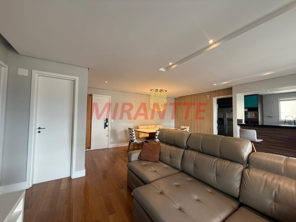 Apartamento de 140m² com 3 quartos em Santa Teresinha