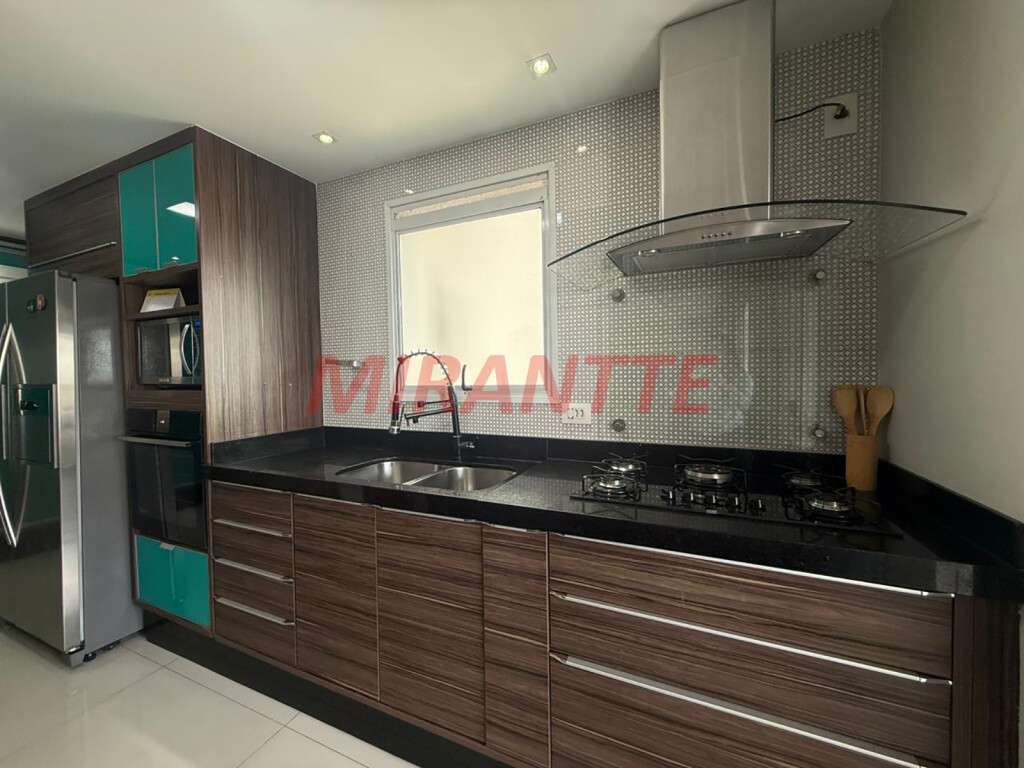 Apartamento de 140m² com 3 quartos em Santa Teresinha