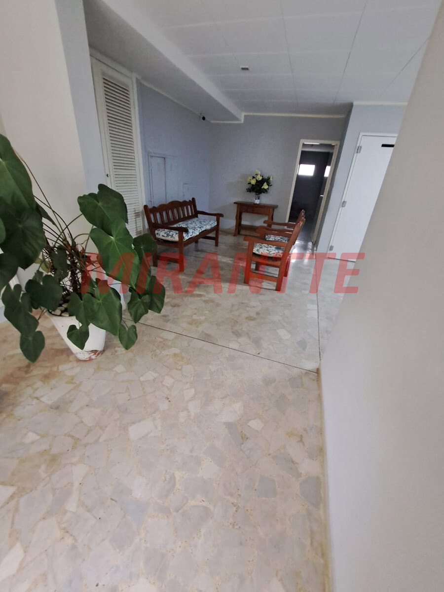 Apartamento de 68m² com 2 quartos em Água Fria