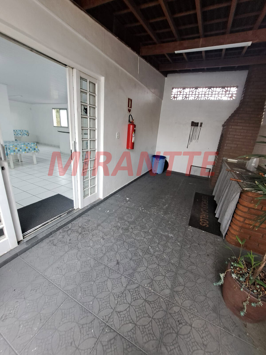 Apartamento de 68m² com 2 quartos em Água Fria