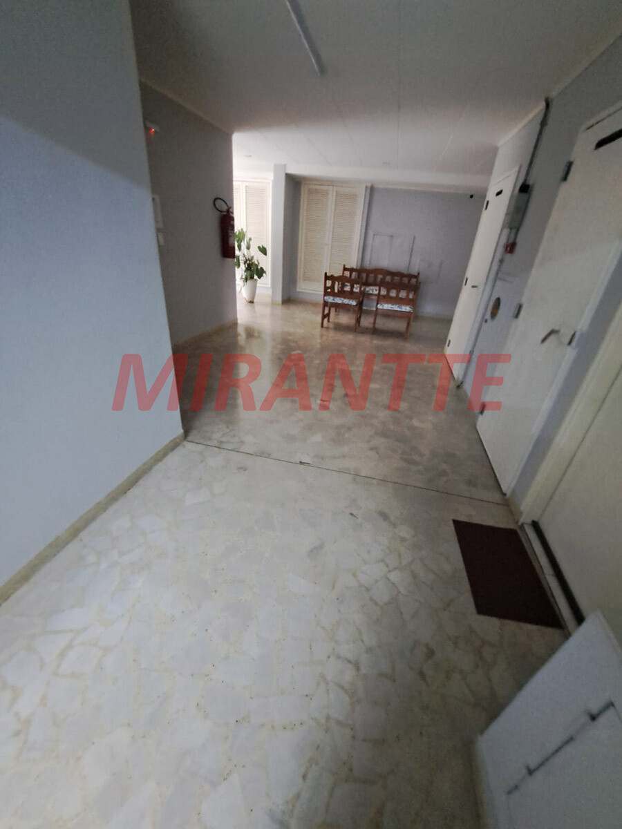 Apartamento de 68m² com 2 quartos em Água Fria