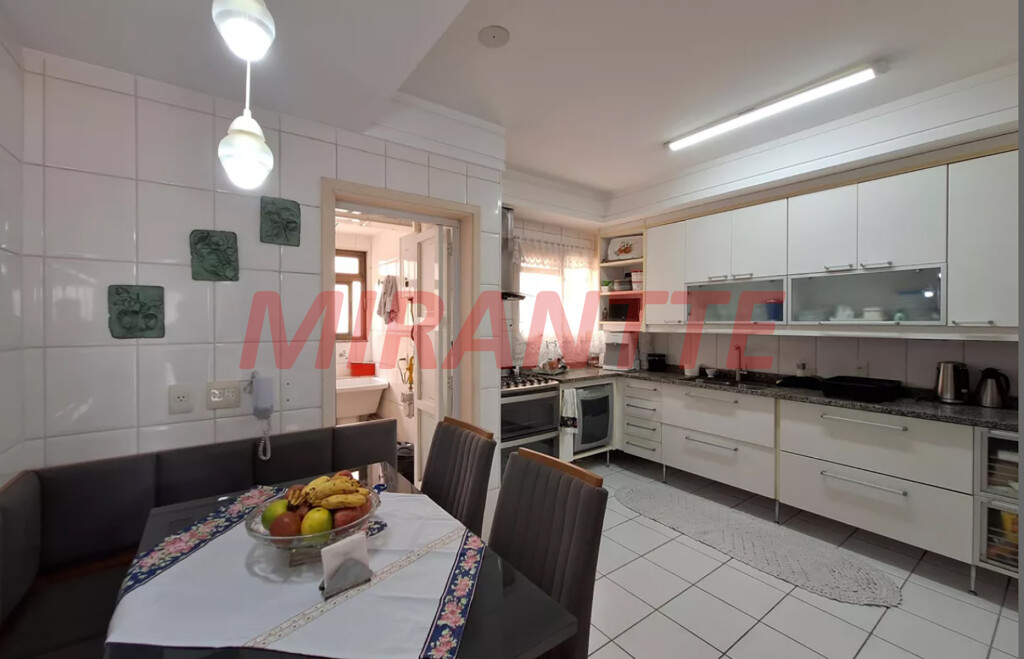 Apartamento de 124m² com 3 quartos em Santa Teresinha