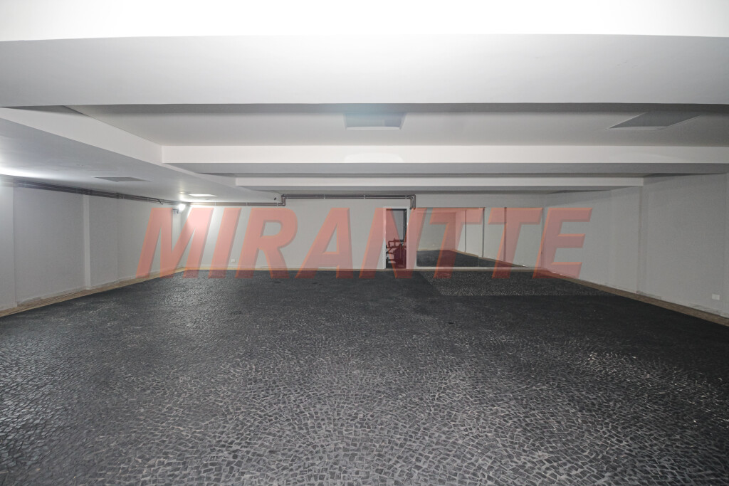Sobrado de 756m² com 4 quartos em Jardim São Bento