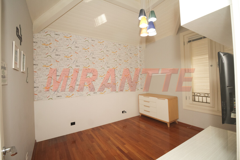 Sobrado de 756m² com 4 quartos em Jardim São Bento