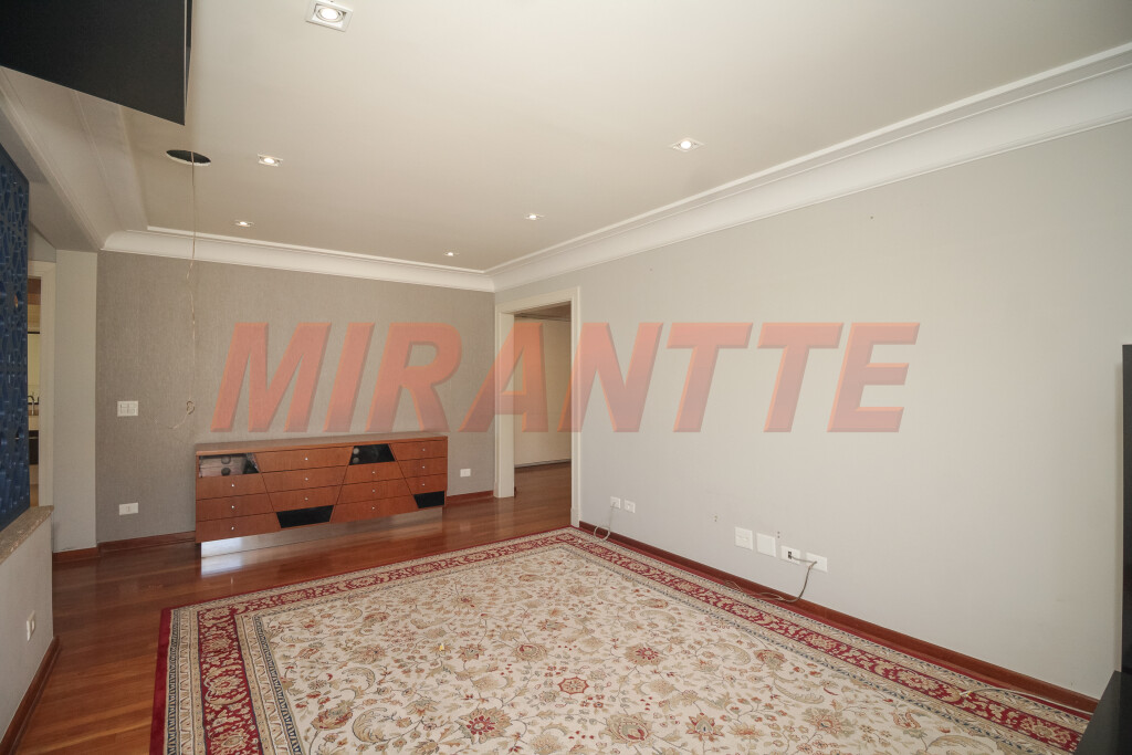 Sobrado de 756m² com 4 quartos em Jardim São Bento