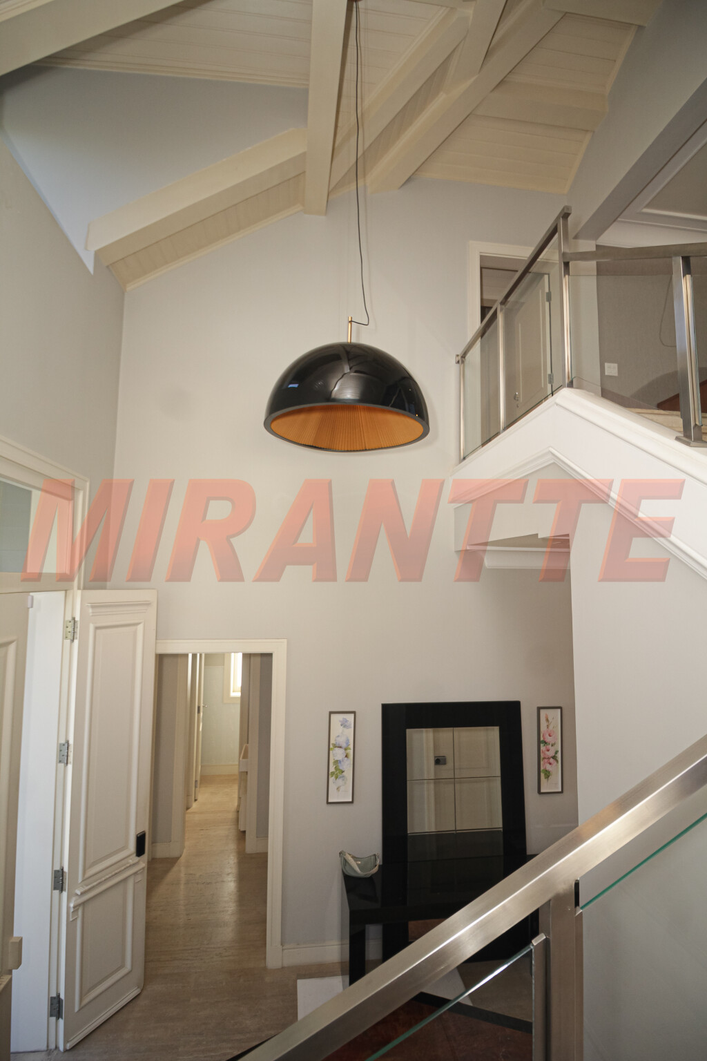 Sobrado de 756m² com 4 quartos em Jardim São Bento