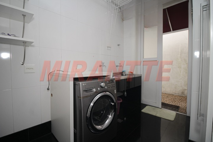 Sobrado de 756m² com 4 quartos em Jardim São Bento