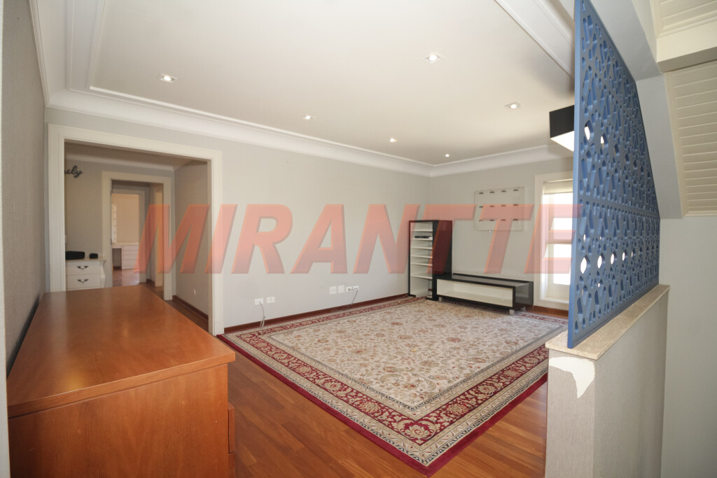 Sobrado de 756m² com 4 quartos em Jardim São Bento