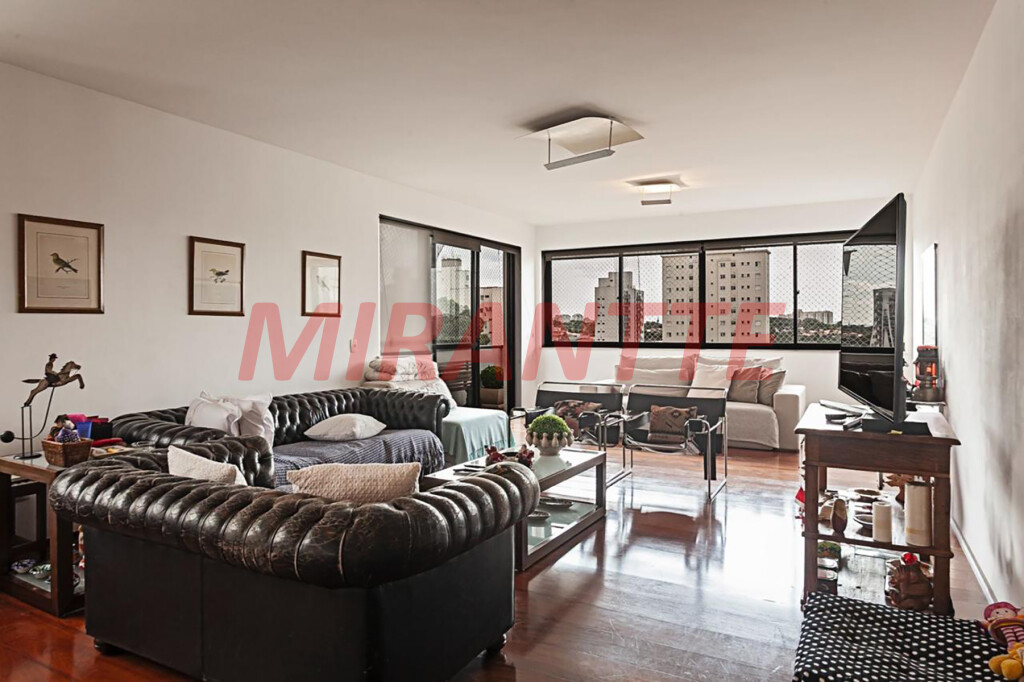 Apartamento de 199m² com 4 quartos em Lapa