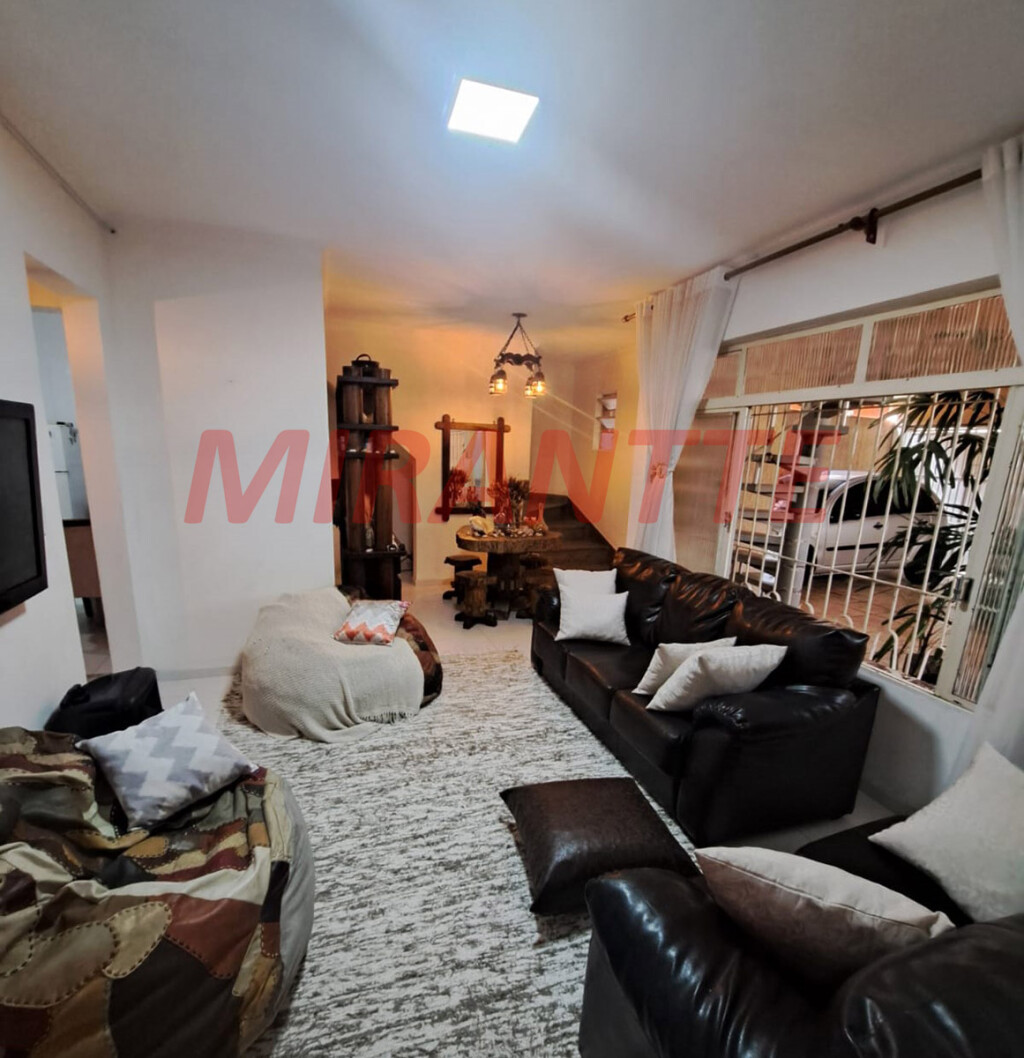 Sobrado de 190m² com 3 quartos em Cachoeirinha