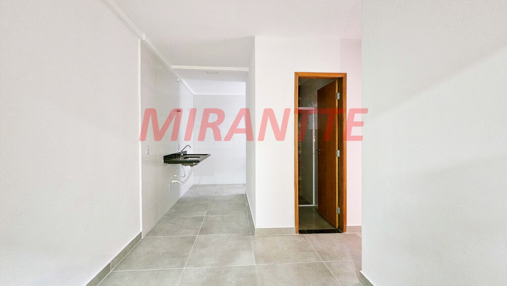 Apartamento de 40m² com 2 quartos em Vila Romero