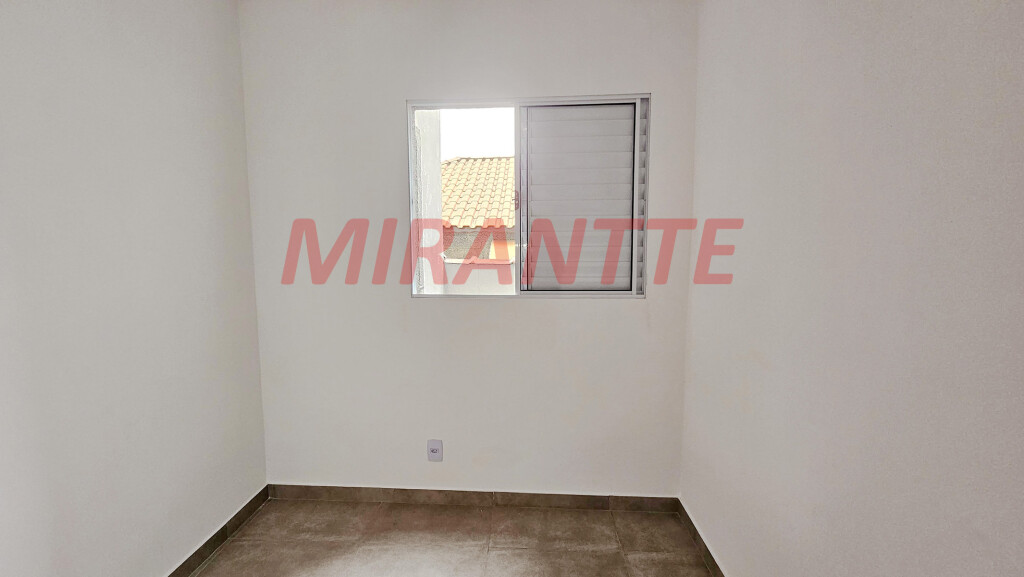 Apartamento de 40m² com 2 quartos em Vila Romero