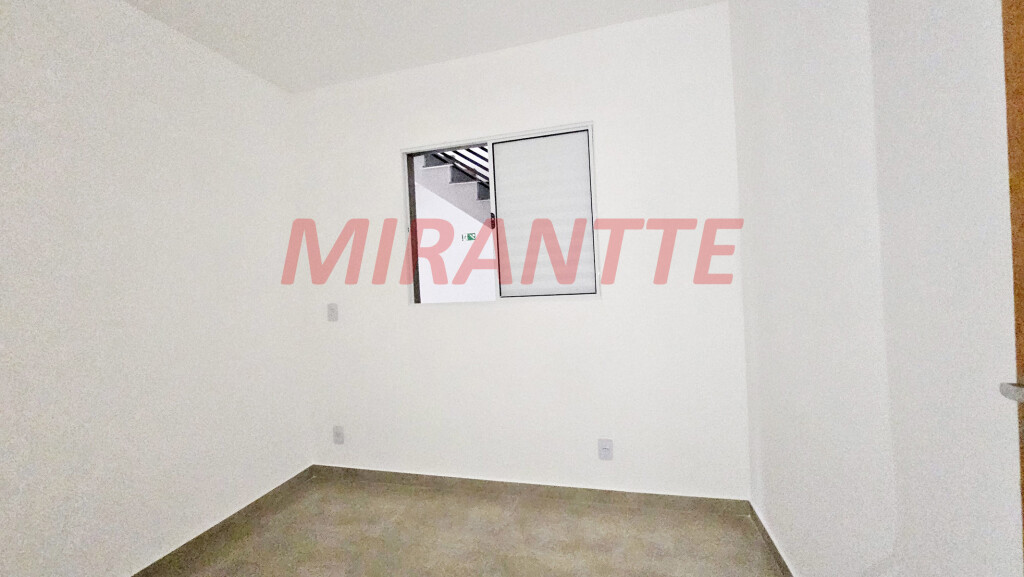 Apartamento de 40m² com 2 quartos em Vila Romero
