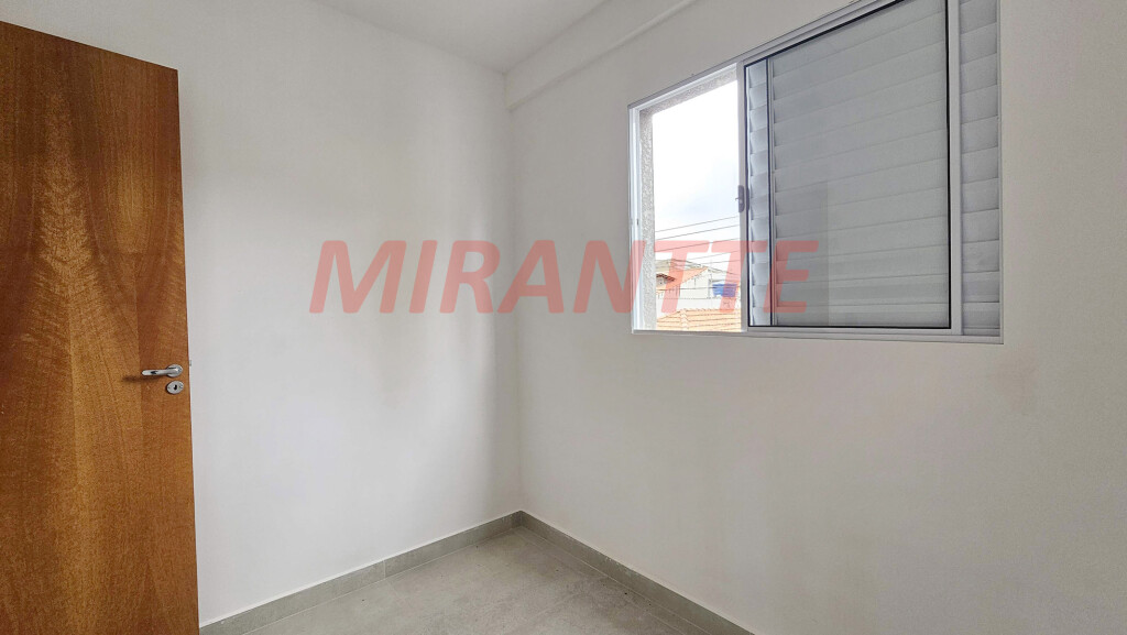 Apartamento de 44m² com 2 quartos em Vila Romero