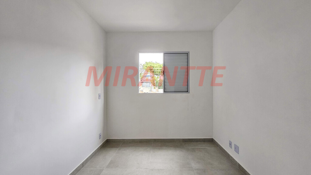 Apartamento de 44m² com 2 quartos em Vila Romero