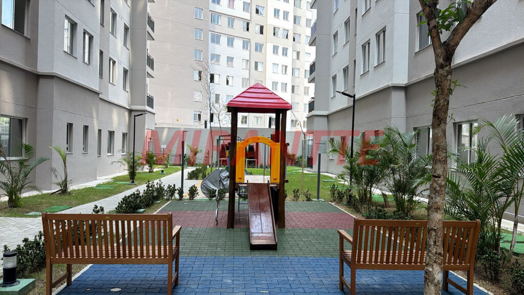 Apartamento de 38m² com 2 quartos em Pirituba
