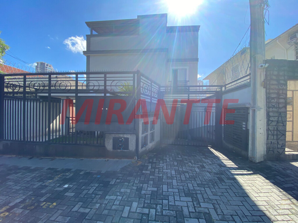 Cond. fechado de 107m² com 2 quartos em Santa Teresinha