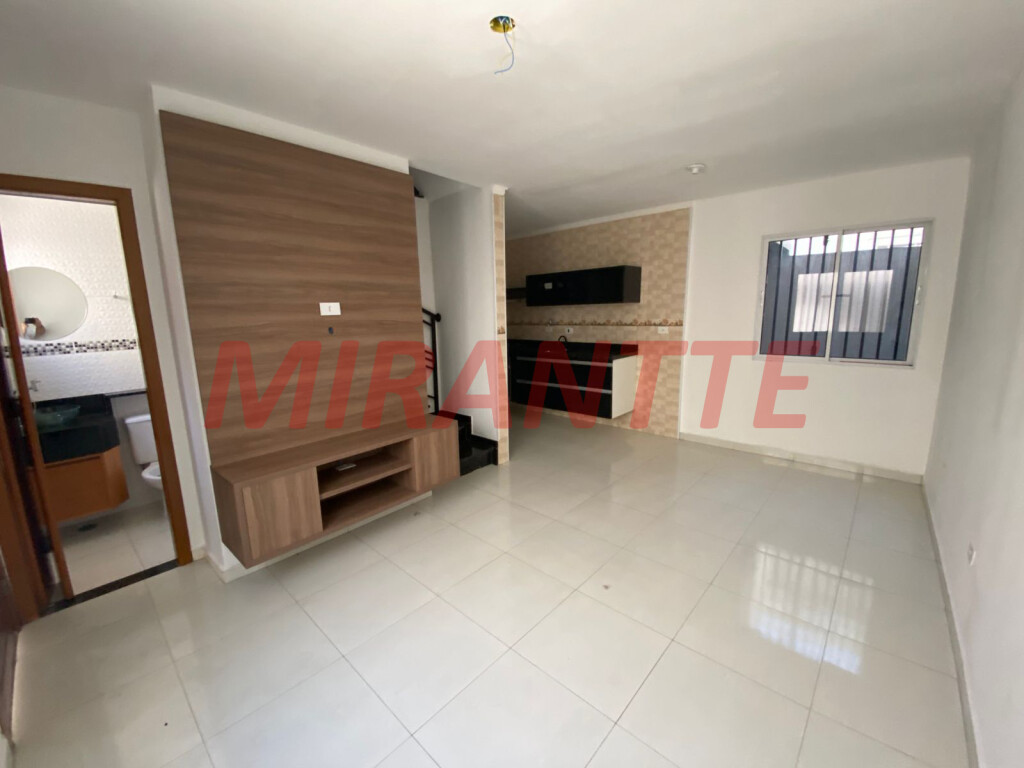Cond. fechado de 107m² com 2 quartos em Santa Teresinha